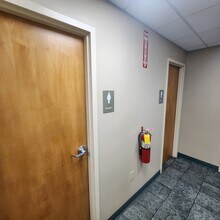 47 Slade St, Fall River, MA à louer Photo intérieure- Image 2 de 18