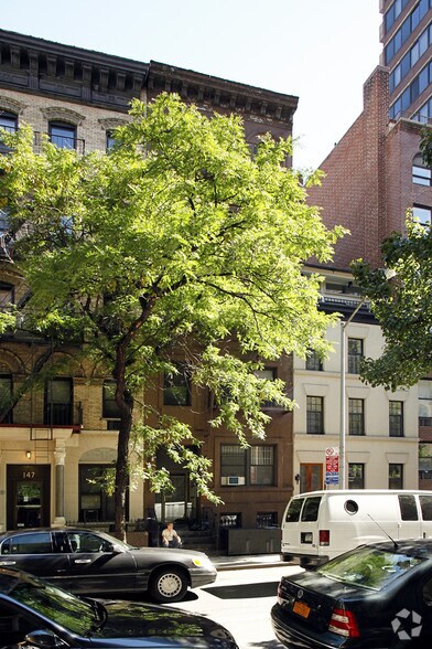 151 E 30th St, New York, NY à vendre - Photo du bâtiment - Image 2 de 3
