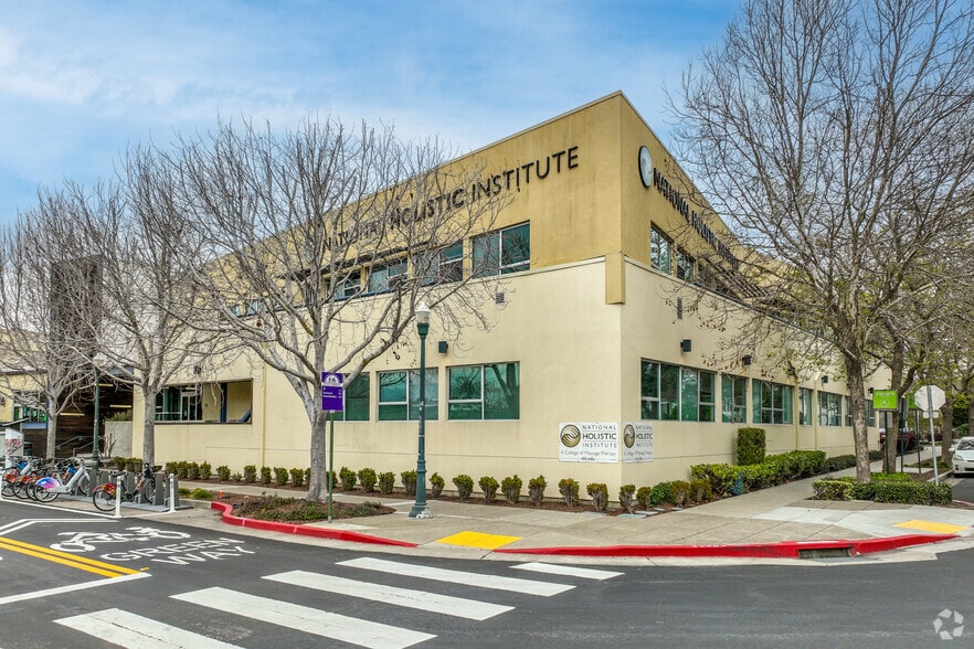 5900 Doyle St, Emeryville, CA for lease - Primary Photo - Image 1 of 6