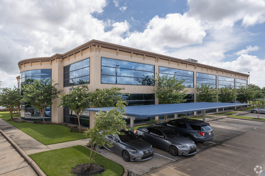 6243 Fairmont Pky, Pasadena, TX for lease - Building Photo - Image 3 of 8