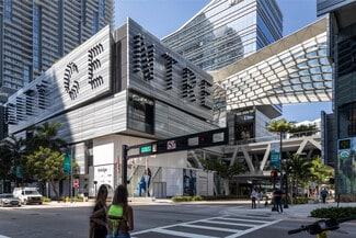 Plus de détails pour 98 SE 7th St, Miami, FL - Bureau à louer