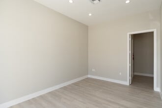 8525 N Sam Houston Pkwy E, Humble, TX à louer Photo intérieure- Image 1 de 18