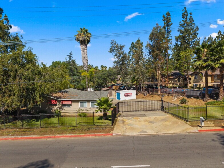 2005 S Escondido Blvd, Escondido, CA à vendre - Photo du bâtiment - Image 2 de 15