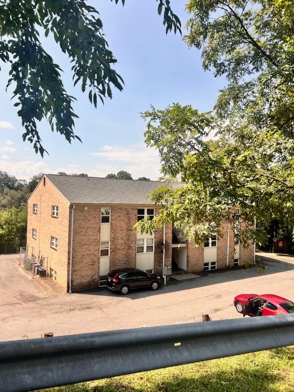 3802 Panorama Ave, Roanoke, VA for sale Primary Photo- Image 1 of 3