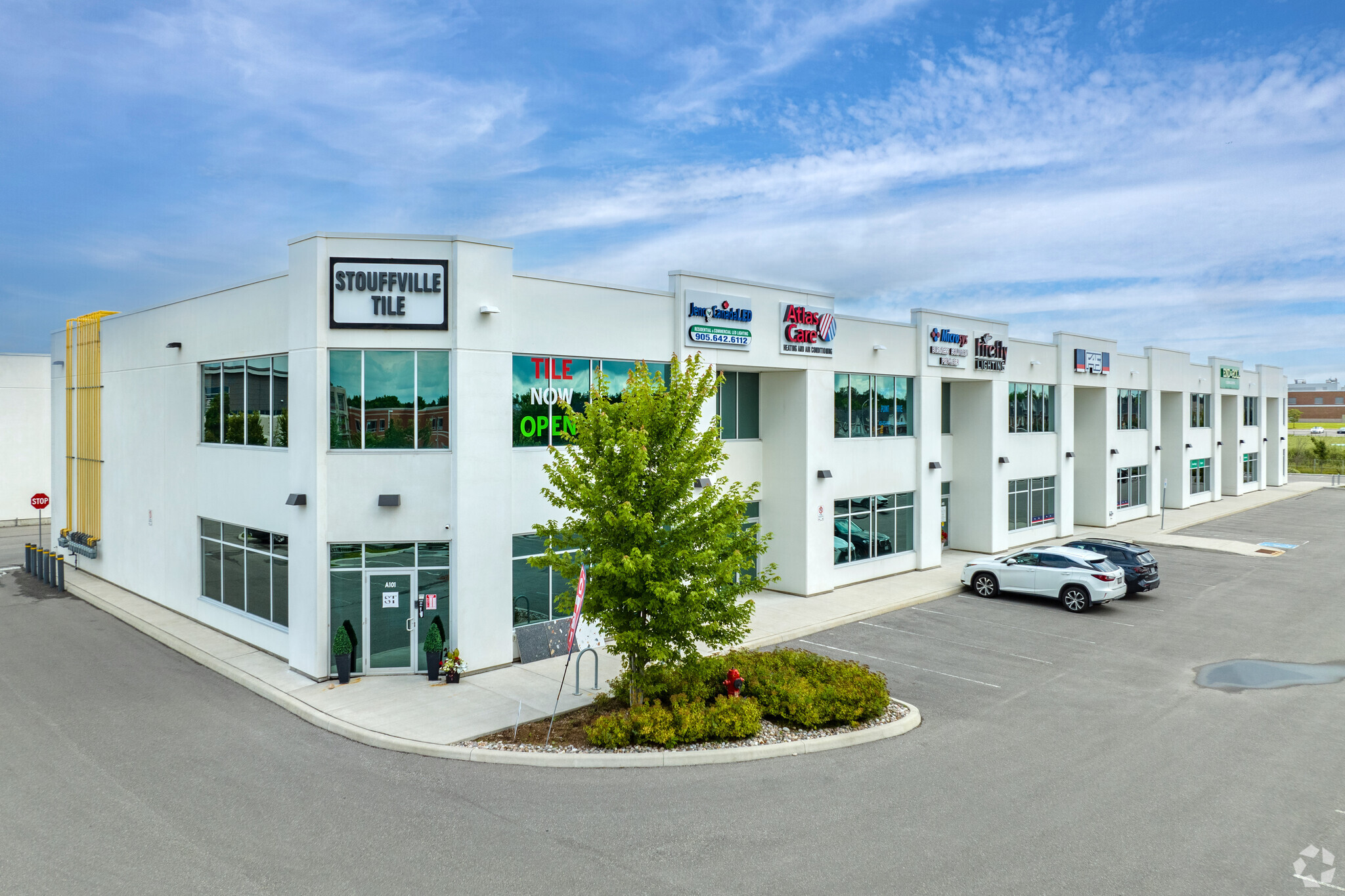 200 Mostar St, Whitchurch-Stouffville, ON for lease Primary Photo- Image 1 of 22