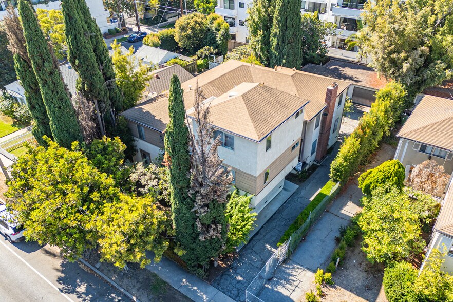 1541-1547 Veteran Ave, Los Angeles, CA for sale - Building Photo - Image 2 of 16