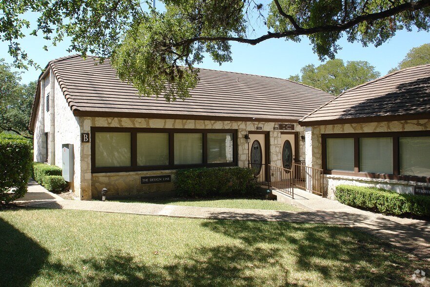 11107 Wurzbach Rd, San Antonio, TX à louer - Photo du bâtiment - Image 3 de 15