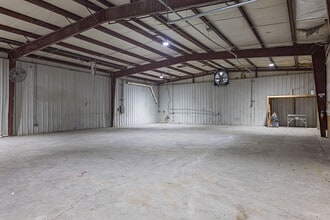906 Chase Dr, Johnson City, TN for lease Interior Photo- Image 1 of 13