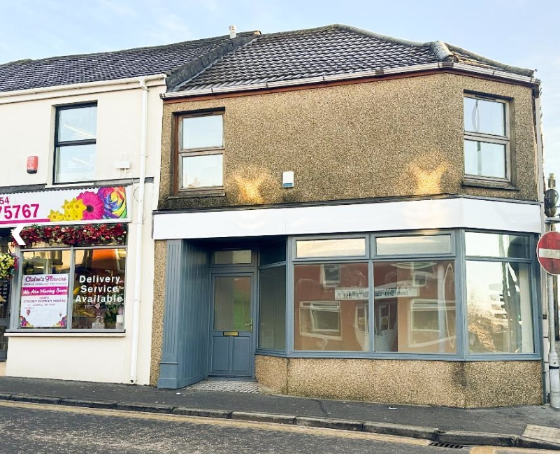 36 Thomas St, Llanelli for lease Primary Photo- Image 1 of 3
