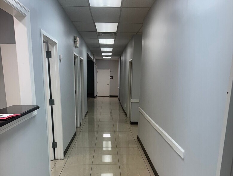 518 E 149th St, Bronx, NY for lease - Building Photo - Image 2 of 5