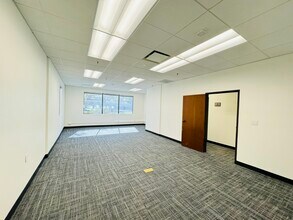 101 Cooper Ct, Los Gatos, CA for lease Building Photo- Image 2 of 24