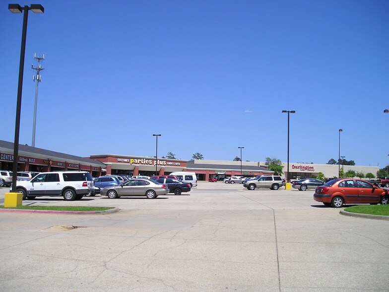 103 W Loop 281, Longview, TX à louer - Photo du bâtiment - Image 3 de 4