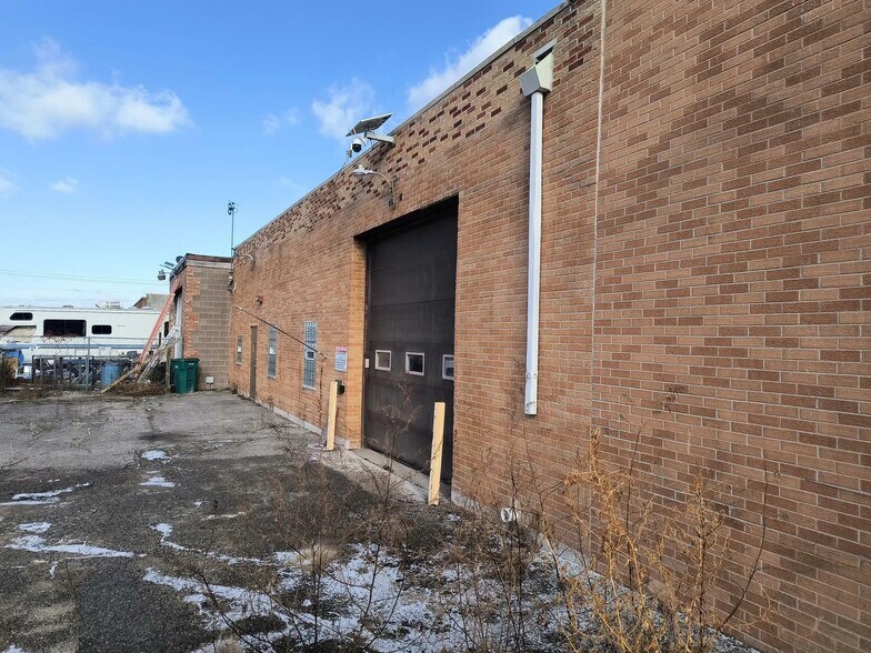 3731 Arthur St, Gary, IN à louer - Photo du bâtiment - Image 3 de 11