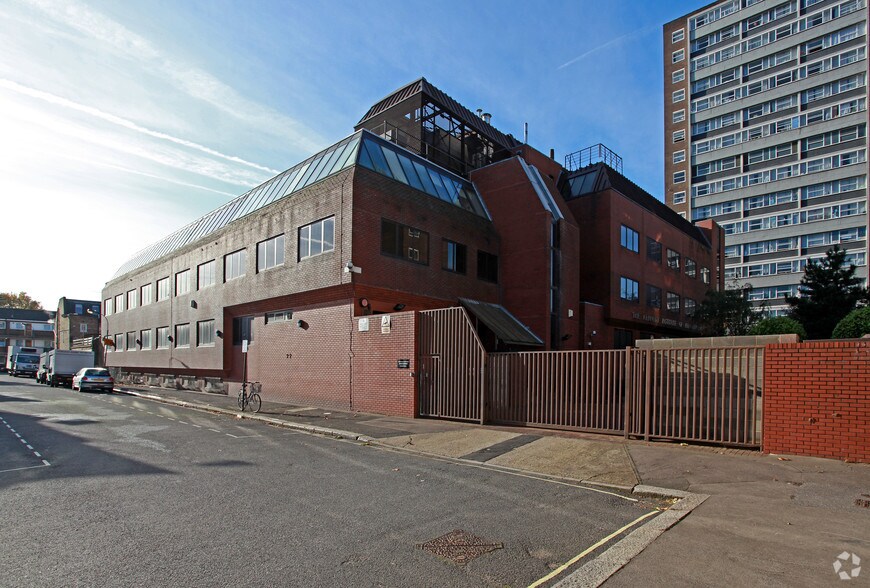 65 Aspenlea Rd, Londres à vendre - Photo du bâtiment - Image 3 de 4