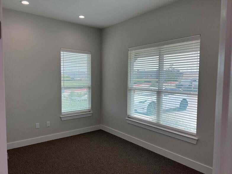 2951 FM 1460, Georgetown, TX for sale - Interior Photo - Image 3 of 16