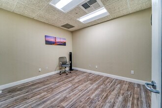 1100 Civic Center Blvd, Yuba City, CA for lease Interior Photo- Image 1 of 2