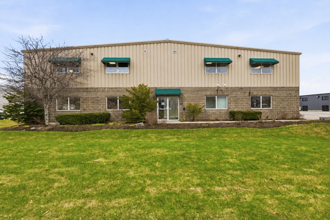 Plus de détails pour 69 Earl Martin Dr, Woolwich, ON - Industriel à vendre
