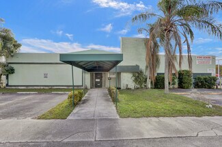 Plus de détails pour 1820 NE 146th St, Miami, FL - Industriel à vendre