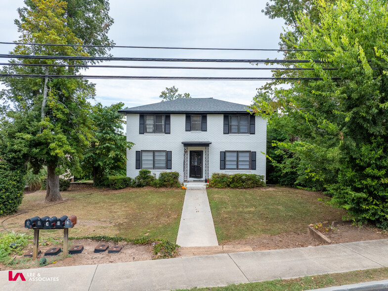 57 1st Ave, Newnan, GA à vendre - Photo principale - Image 1 de 7