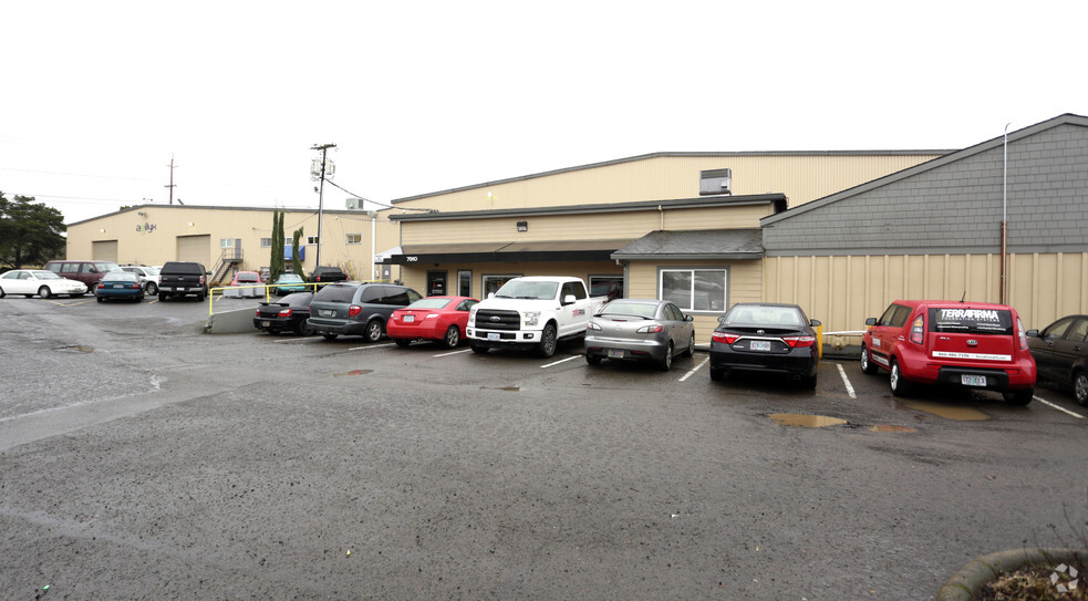 13170 SW Wall St, Portland, OR for lease - Building Photo - Image 3 of 4