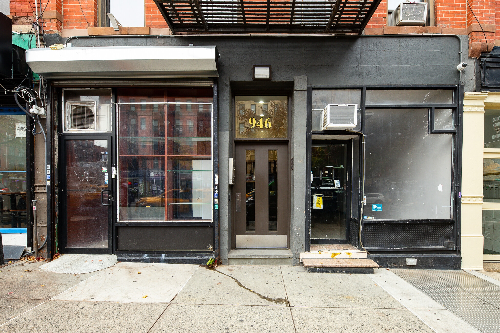 946 Columbus Ave, New York, NY for lease Building Photo- Image 1 of 6