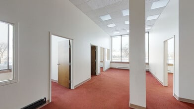 7601 S Kostner Ave, Chicago, IL à louer Numérisation 3D de Matterport- Image 1 de 1