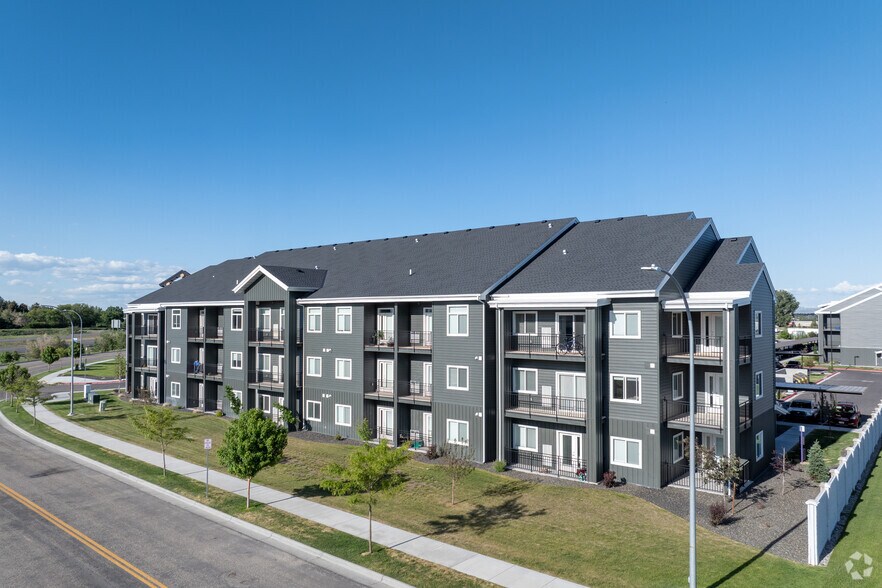 3040 S South Fork Blvd, Idaho Falls, ID à vendre - Photo du bâtiment - Image 1 de 65