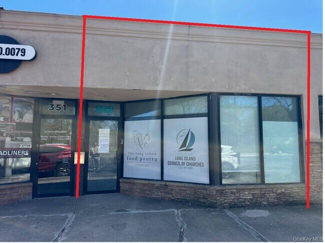 Plus de détails pour 351-357 W Sunrise Hwy, Freeport, NY - Bureau/Commerce de détail, Commerce de détail à louer