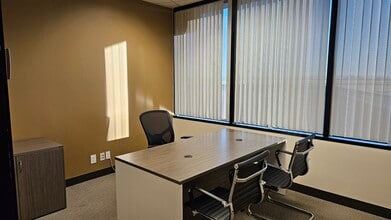 3020 Old Ranch Pky, Seal Beach, CA à louer Photo intérieure- Image 2 de 3