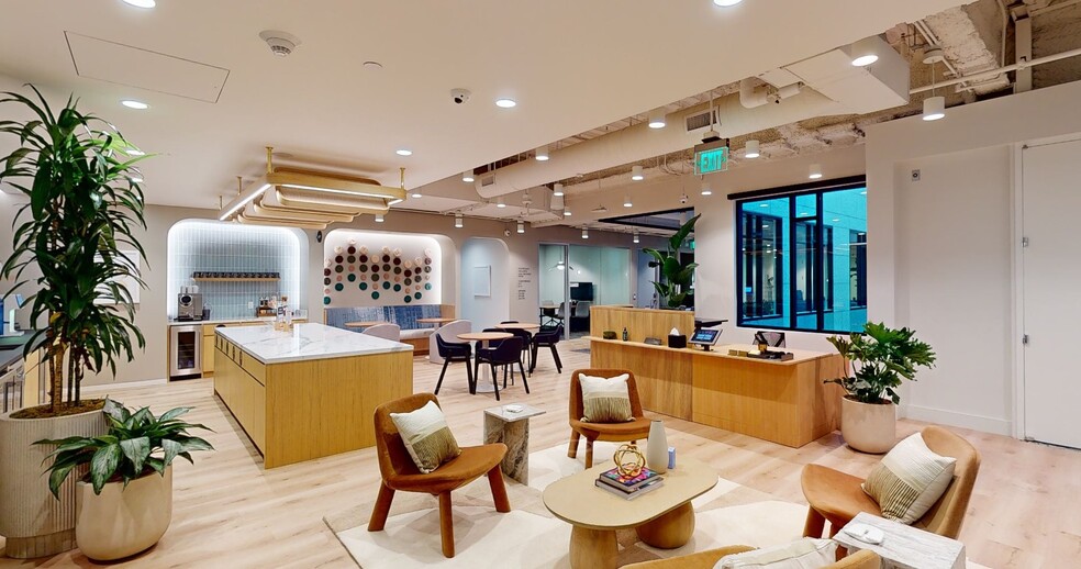 808 Wilshire Blvd, Santa Monica, CA for lease - Building Photo - Image 3 of 6