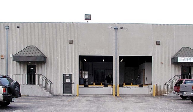 More details for 2930-2960 NW 72nd Ave, Miami, FL - Industrial for Lease