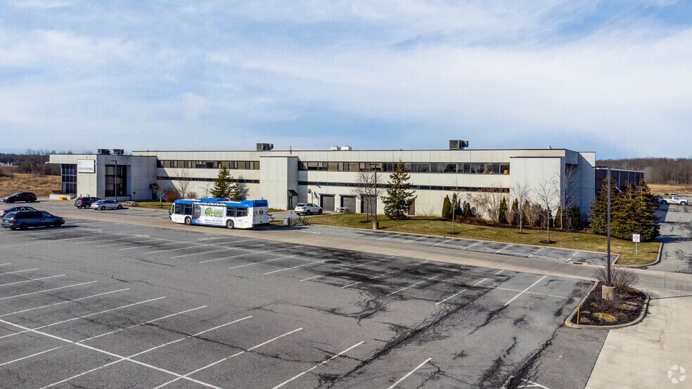 9515 Montrose Rd, Niagara Falls, ON for lease - Building Photo - Image 2 of 5