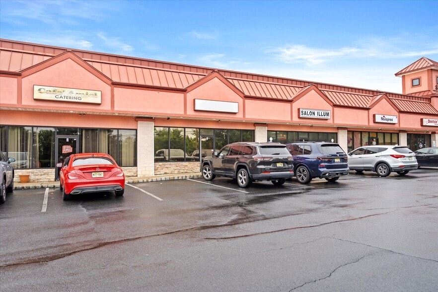 393 Davidsons Mill Rd, Jamesburg, NJ à louer - Photo du bâtiment - Image 2 de 18