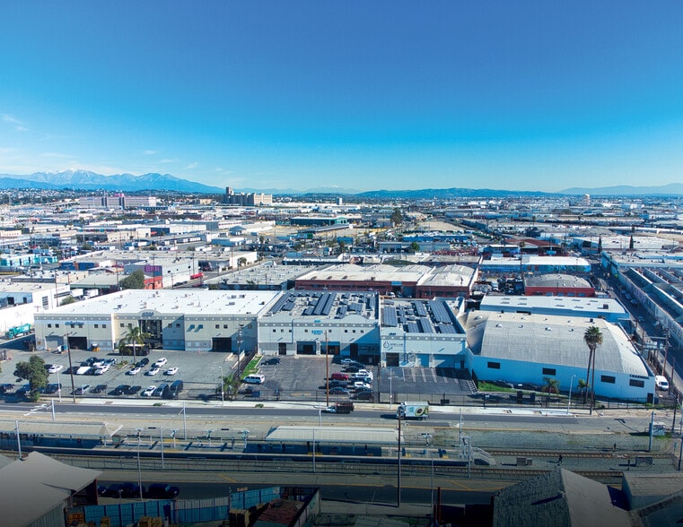 1930 Long Beach Ave, Los Angeles, CA à vendre - Photo du bâtiment - Image 3 de 3