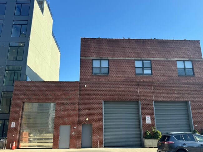 More details for 130-132 Bayard St, Brooklyn, NY - Office, Industrial for Lease