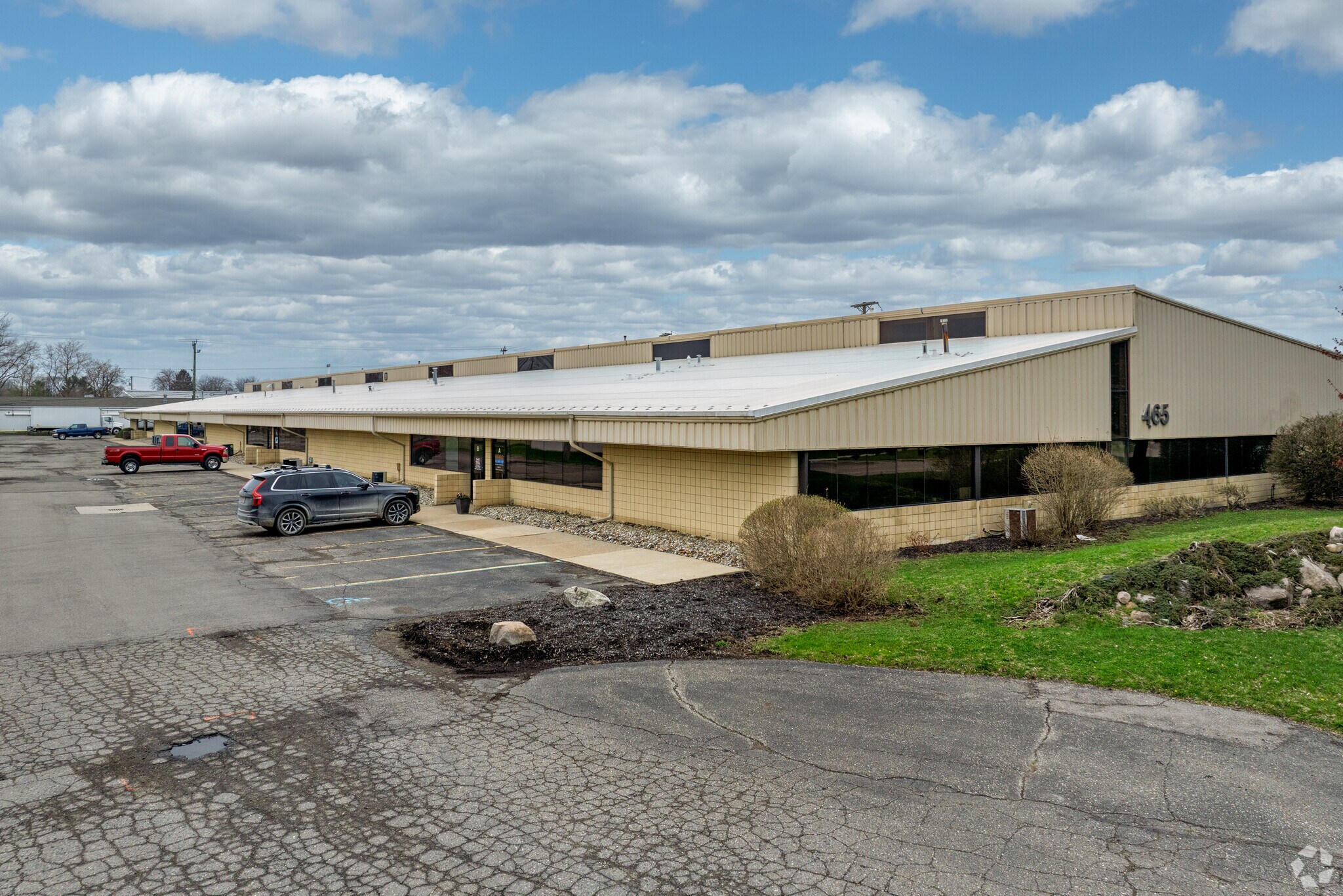 465 Glaspie St, Oxford, MI for lease Primary Photo- Image 1 of 7