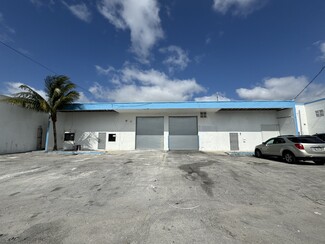 Plus de détails pour 400-410 E 10th Ct, Hialeah, FL - Industriel à louer