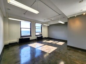 275 4th St E, Saint Paul, MN à louer Photo intérieure- Image 2 de 5