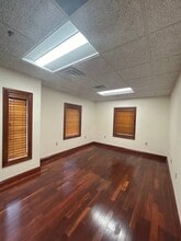 1015 New Rd, Northfield, NJ for lease Interior Photo- Image 2 of 4