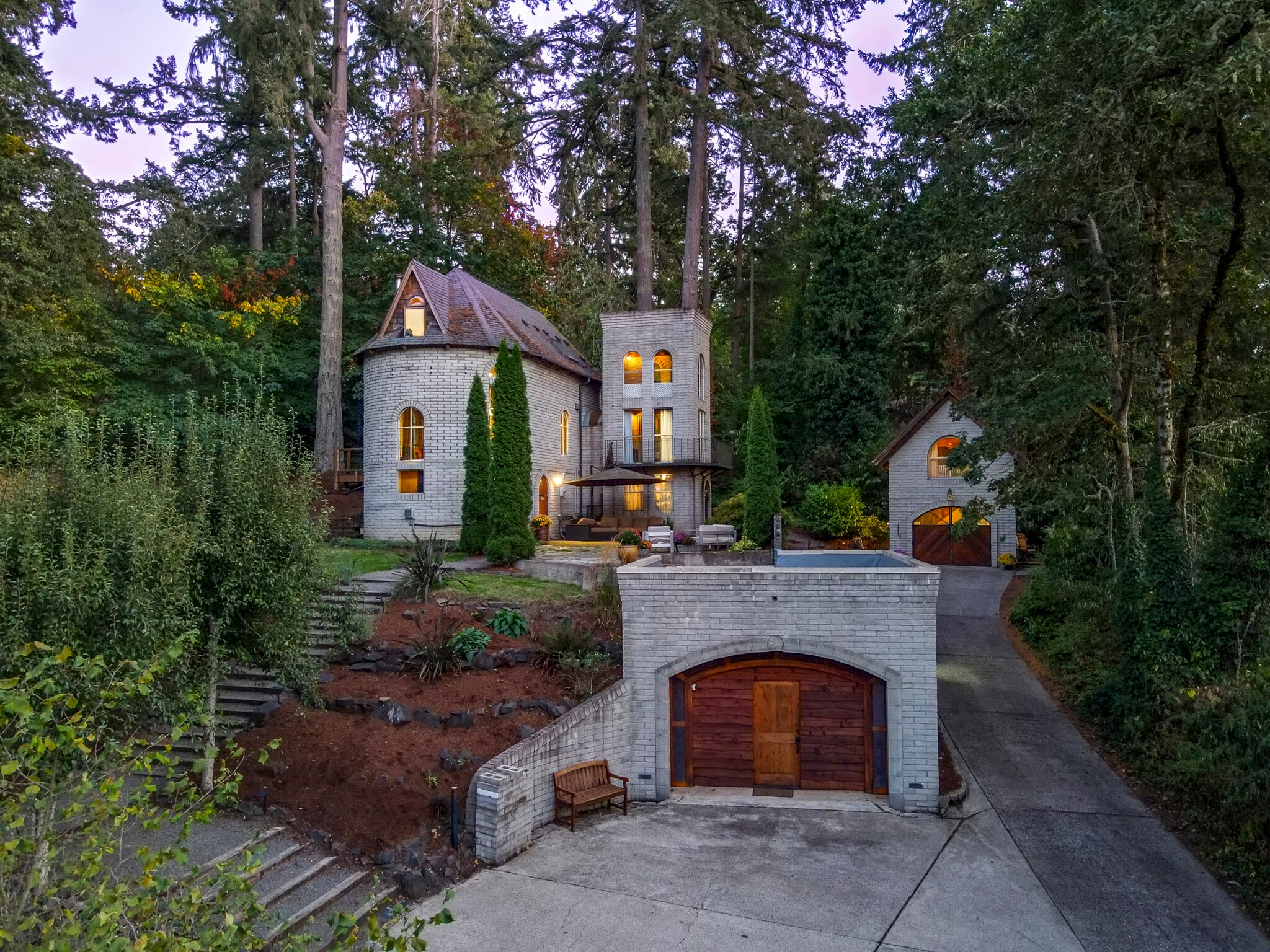 1820 E 28th Ave, Eugene, OR for sale Primary Photo- Image 1 of 125