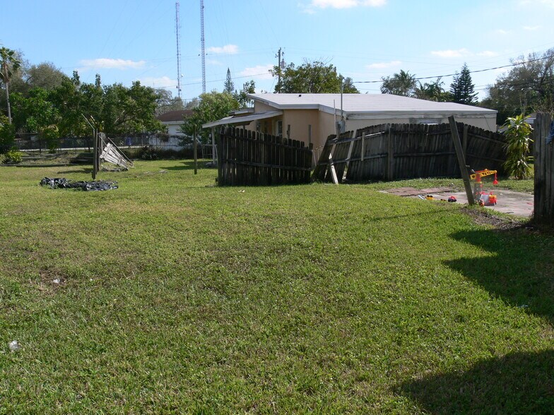 41 William Rd, West Park, FL à vendre - Photo du bâtiment - Image 2 de 44