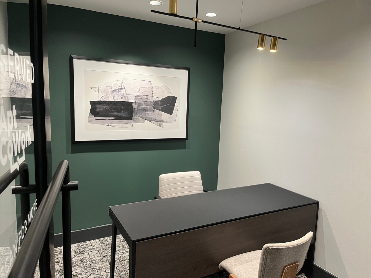 1033 W Broad St, Falls Church, VA for lease Interior Photo- Image 1 of 4