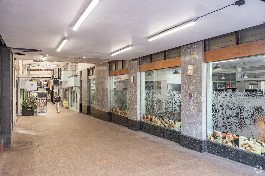 Oxford St, Swansea for lease - Interior Photo - Image 3 of 10