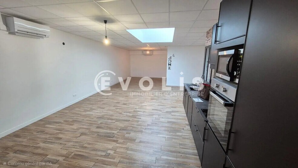 Flex in Saint-Soupplets for lease - Interior Photo - Image 3 of 9