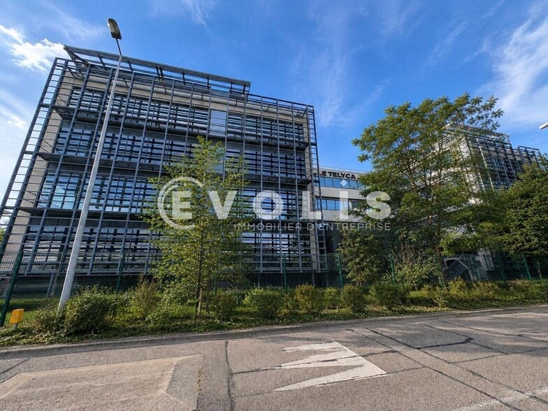 189 Chemin Du Bac À Traille, Caluire-et-Cuire for lease - Building Photo - Image 1 of 5