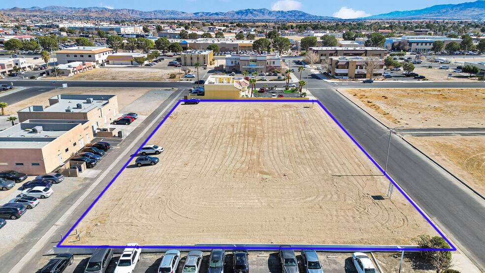 W Sage St & Park Ave, Victorville, CA à vendre - Photo du bâtiment - Image 2 de 7