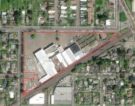 500 E Illinois St, Newberg, OR - Aerial map view
