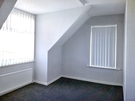 198-200 High St E, Wallsend à louer - Photo du bâtiment - Image 3 de 9