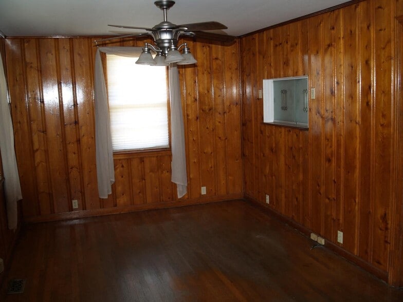 760 Ledford St SE, Smyrna, GA for sale - Building Photo - Image 3 of 9