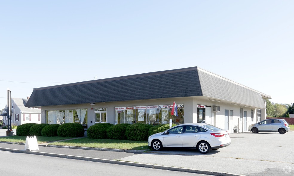 145 Bridge St, Fairhaven, MA for sale - Building Photo - Image 2 of 6